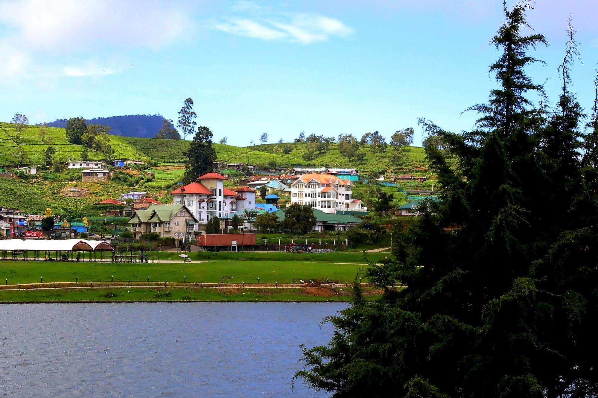 Royal Hills Nuwara Eliya Hotel Exterior photo